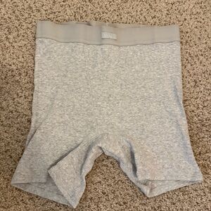 Skims boyfriend boxer